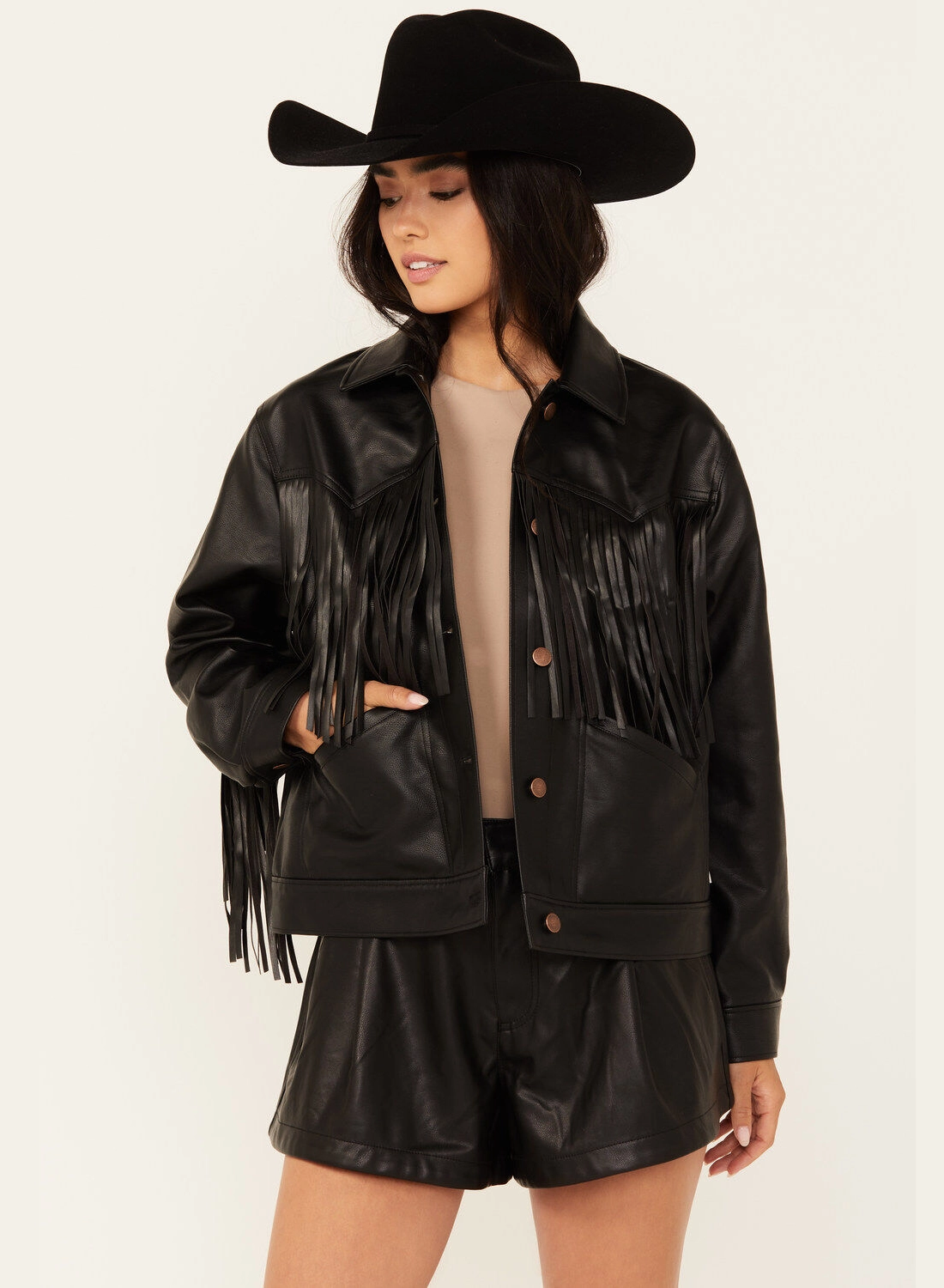 Wild Raven Oversized Fringe Jacket – Black Leather Western Look (4)